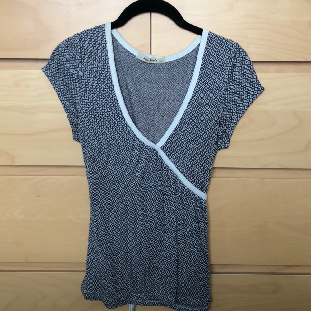 Free People Brand knit Top. Vintage. Sz S